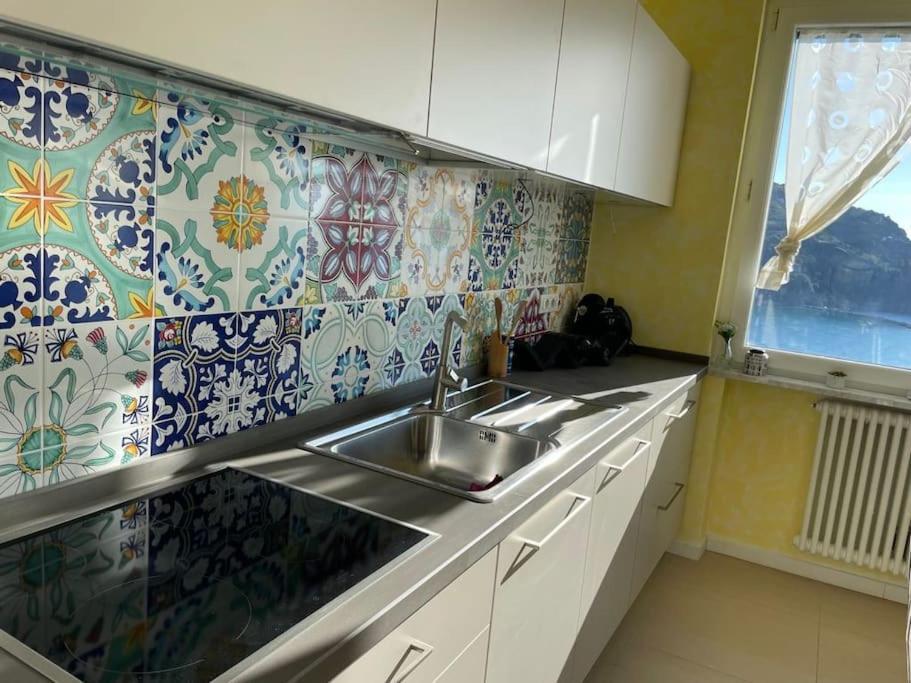 Ocean View Villa With Fast Wi-Fi And Elevator To Town Леванто Экстерьер фото