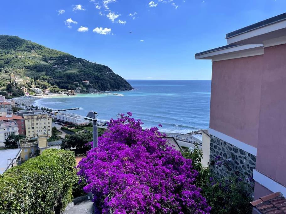 Ocean View Villa With Fast Wi-Fi And Elevator To Town Леванто Экстерьер фото